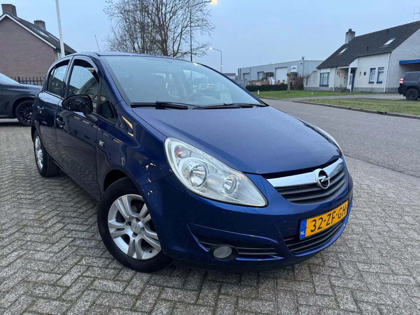 Opel Corsa 1.2-16V Enjoy AUTOMAAT Airco Pdc Blu/Azzurro - 2