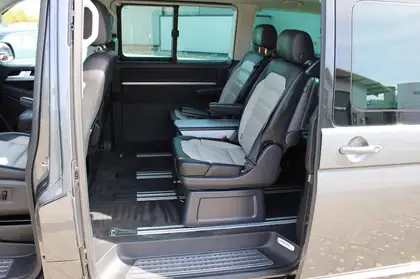 Annonce voiture d'occasion Volkswagen T6 Transporter - CARADIZE