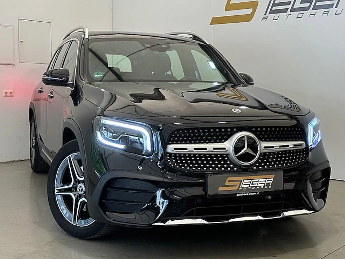Mercedes-Benz GLB 220 d 4MATIC Aut. AMG Line Noir - 2