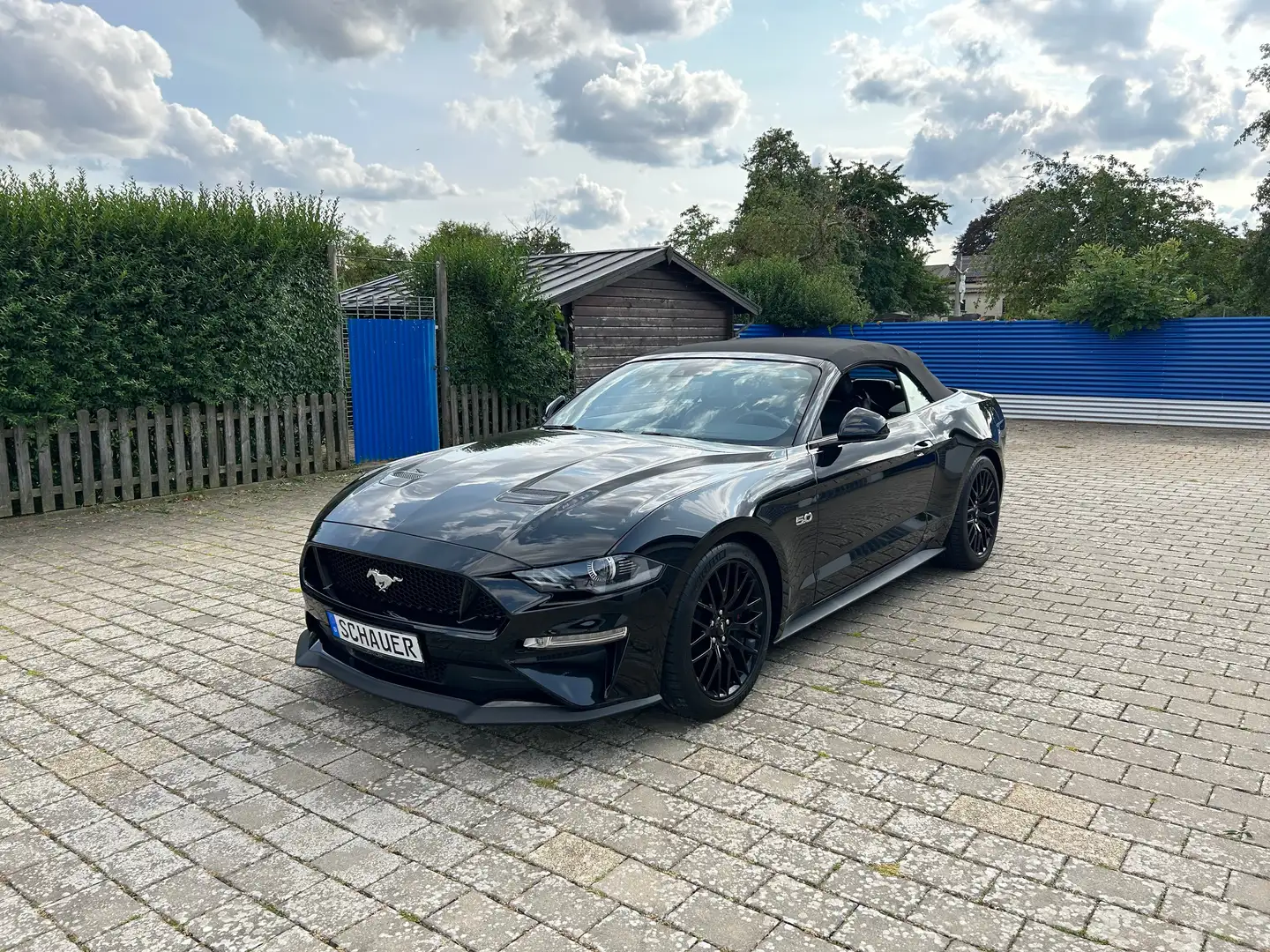 Ford Mustang GT Convertible Schwarz - 2