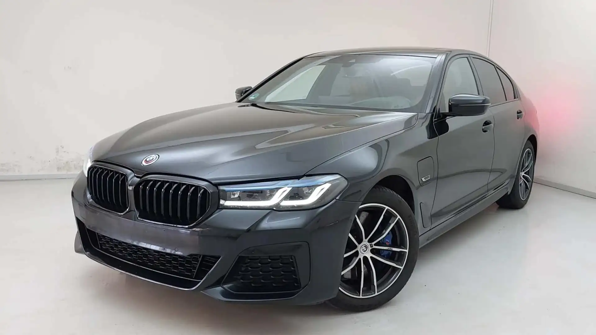 BMW 545 e LIMOUSINE xDRIVE M SPORT/SHADOW/LASER/eGSD Noir - 1