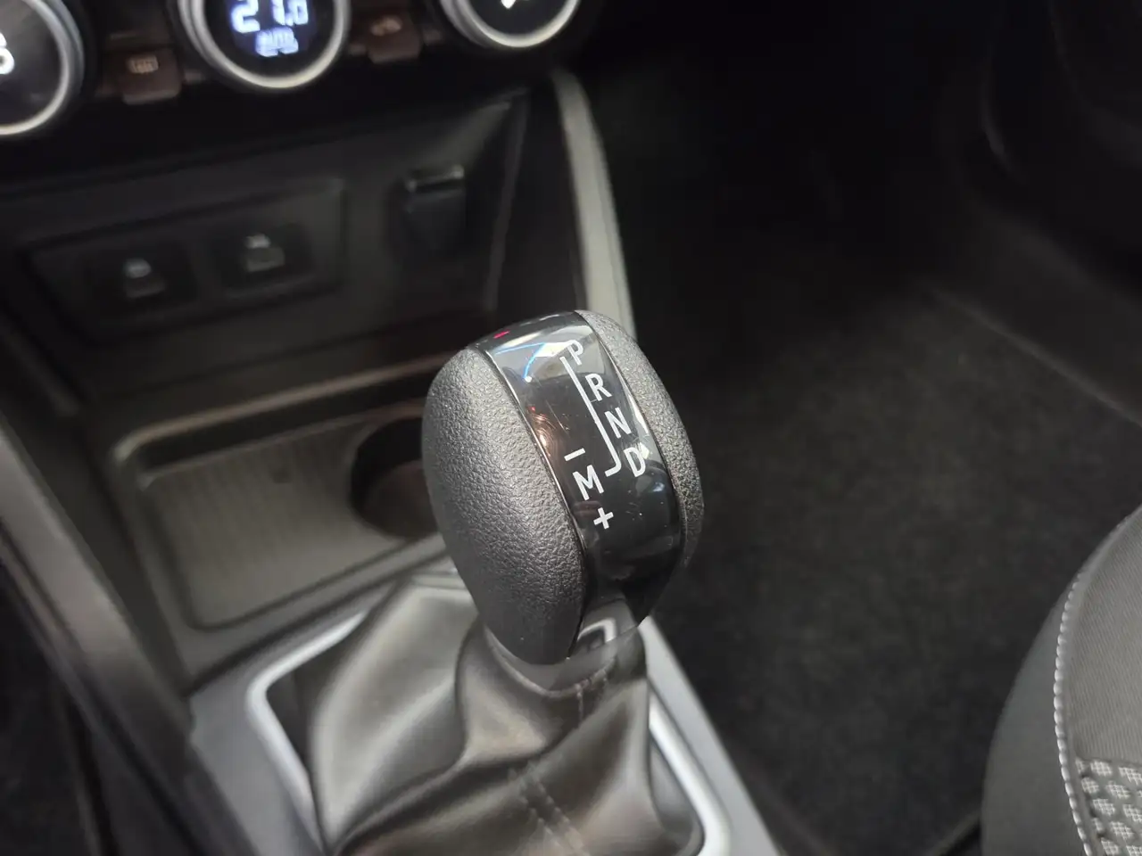 Dacia Duster 1.3 TCe 150 Journey Navigatie CruiseControl Trekha, миниатюра 14