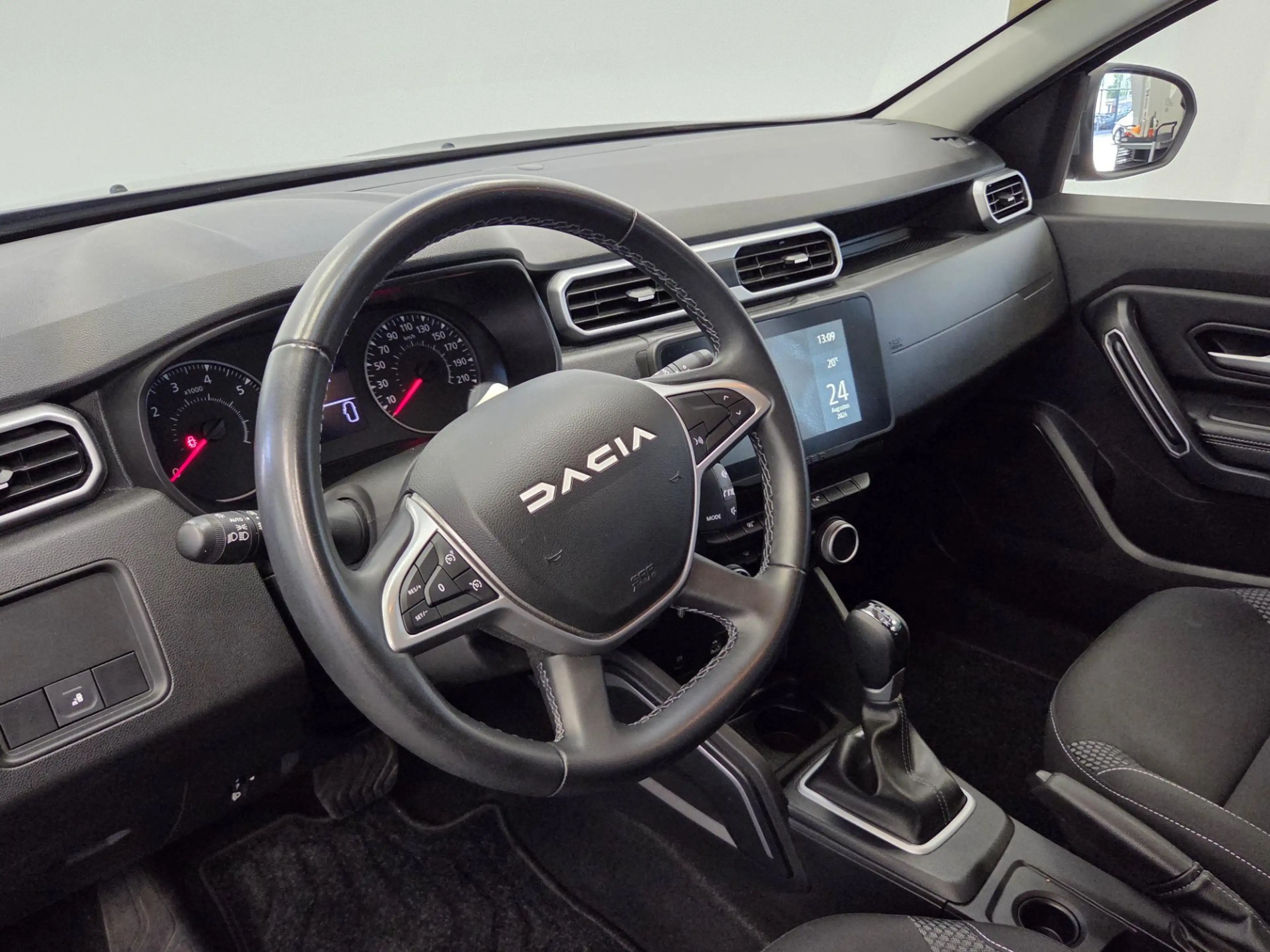 Dacia Duster 1.3 TCe 150 Journey Navigatie CruiseControl Trekha — photo 9