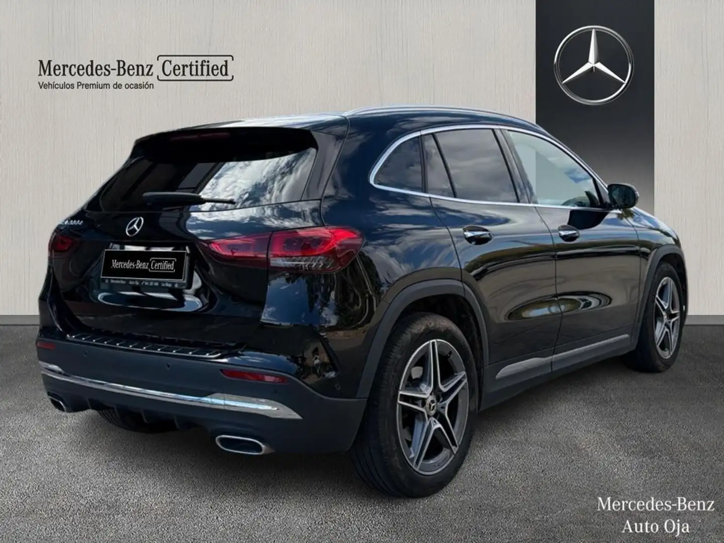 Mercedes-Benz GLA 200 d AMG Line - 2