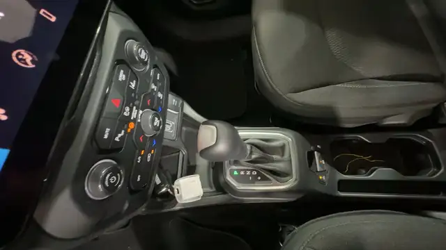 Jeep Renegade view 17