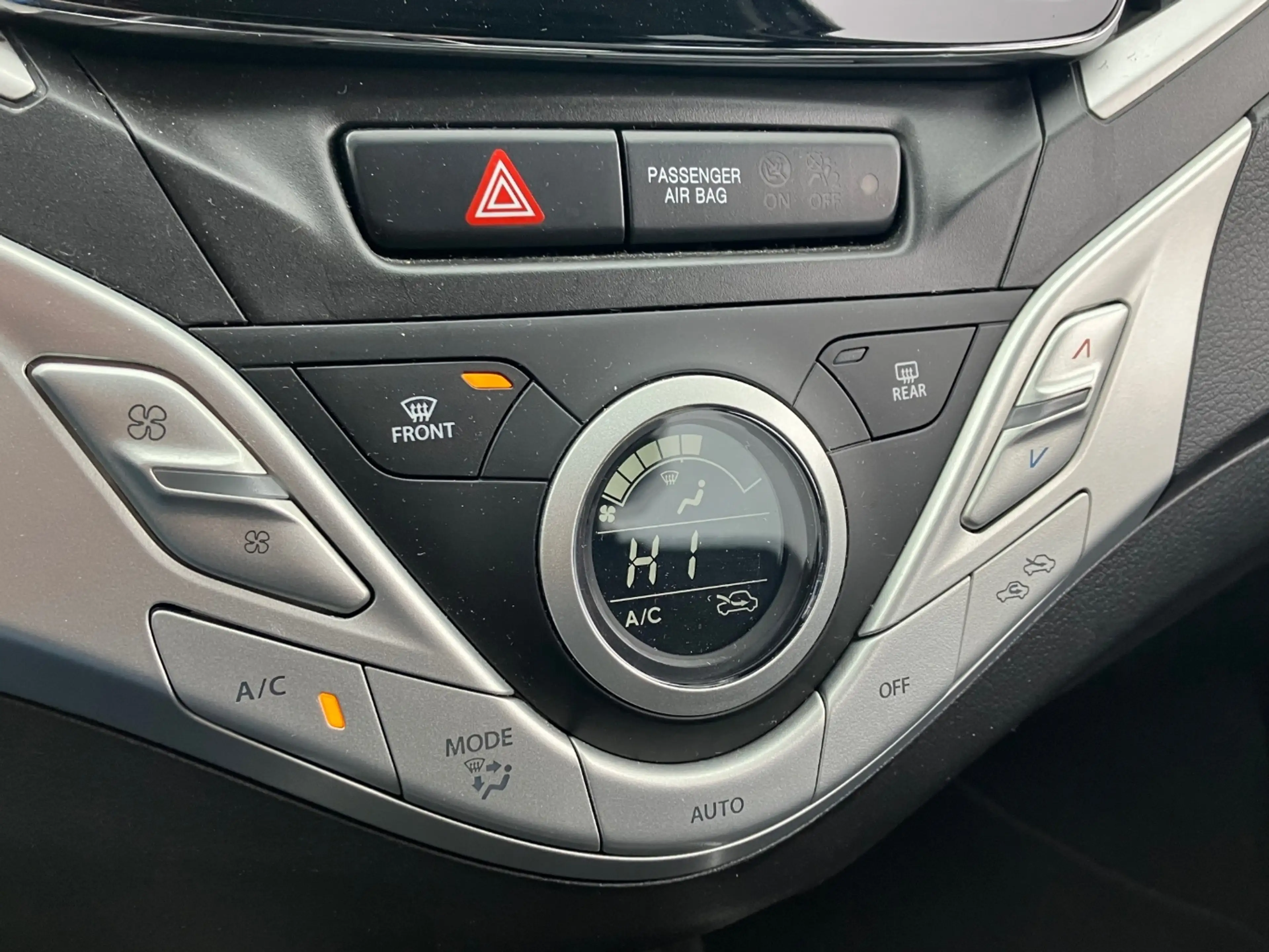 Suzuki Baleno Autom. Navigation Xenon — photo 15