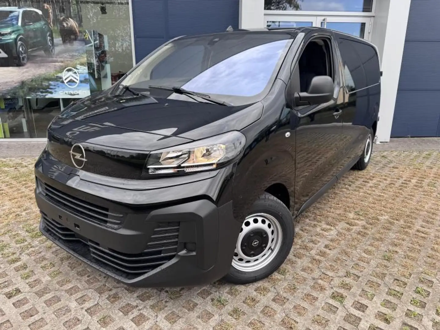 Opel Vivaro Van L2 2.0 Turbo D 145 MT6 Noir - 1