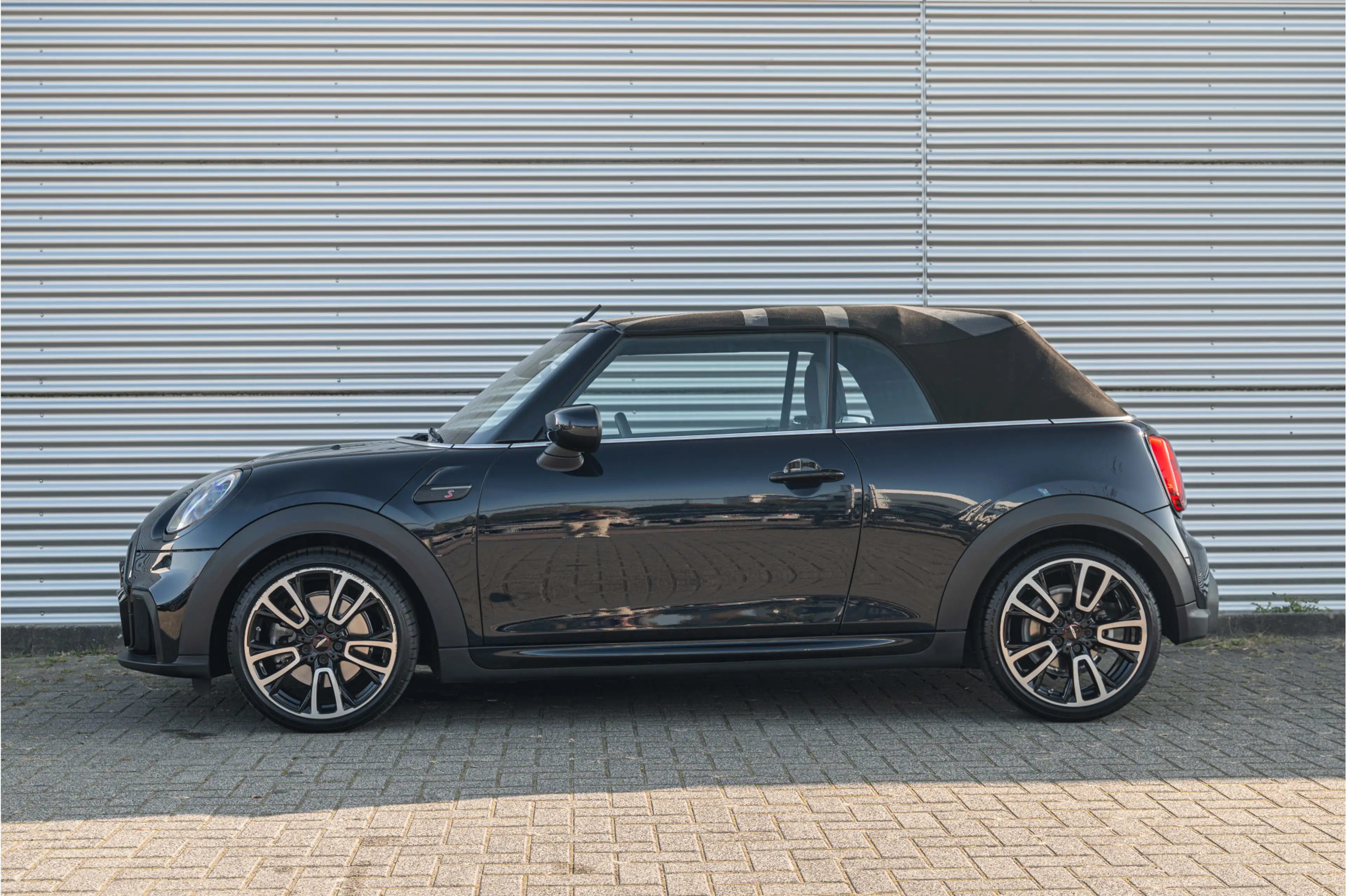 MINI John Cooper Works Cabrio S JCW Automaat / JCW Sportstoel / Comfort Access / — photo 8