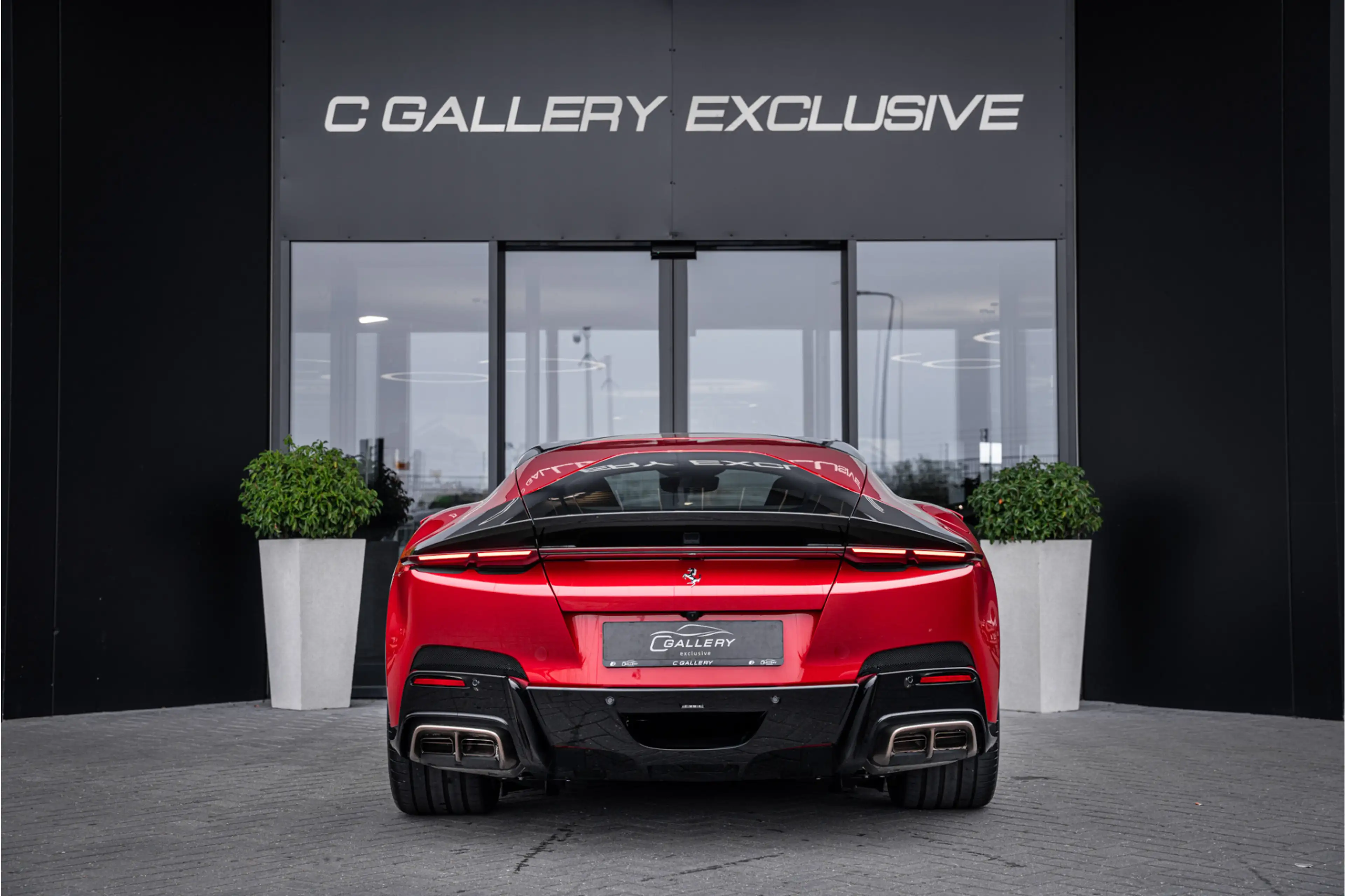 Ferrari 12 Cilindri 6.5 V12 - Rosso Imola | Lift | Carbon Interior | S — photo 6