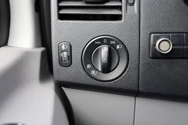 Volkswagen Crafter view 29