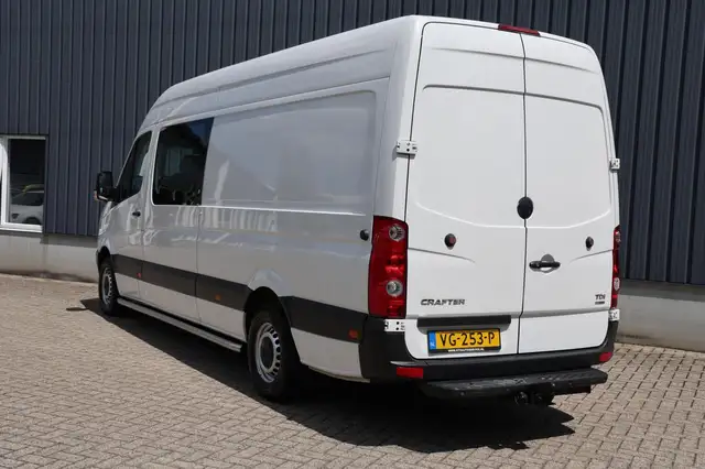 Volkswagen Crafter view 24