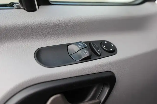 Volkswagen Crafter view 12