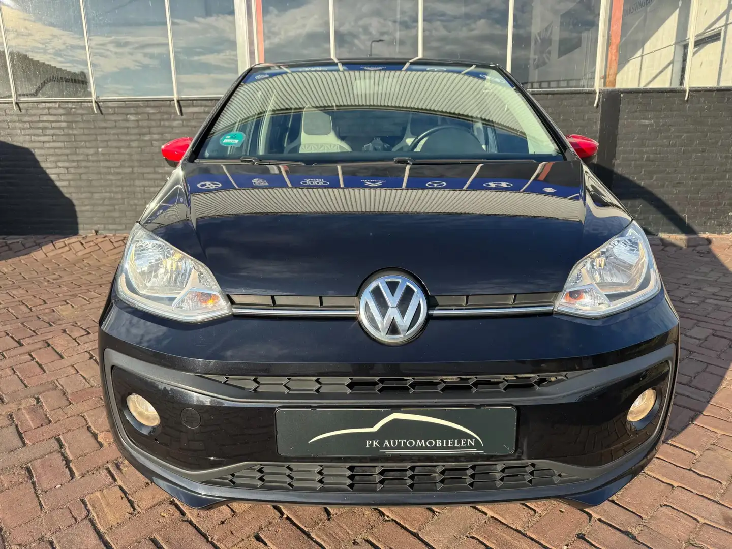 Volkswagen up! 1.0 BMT Up! Beats **STOELVERWARMING + PDC + CLIMA* Zwart - 2