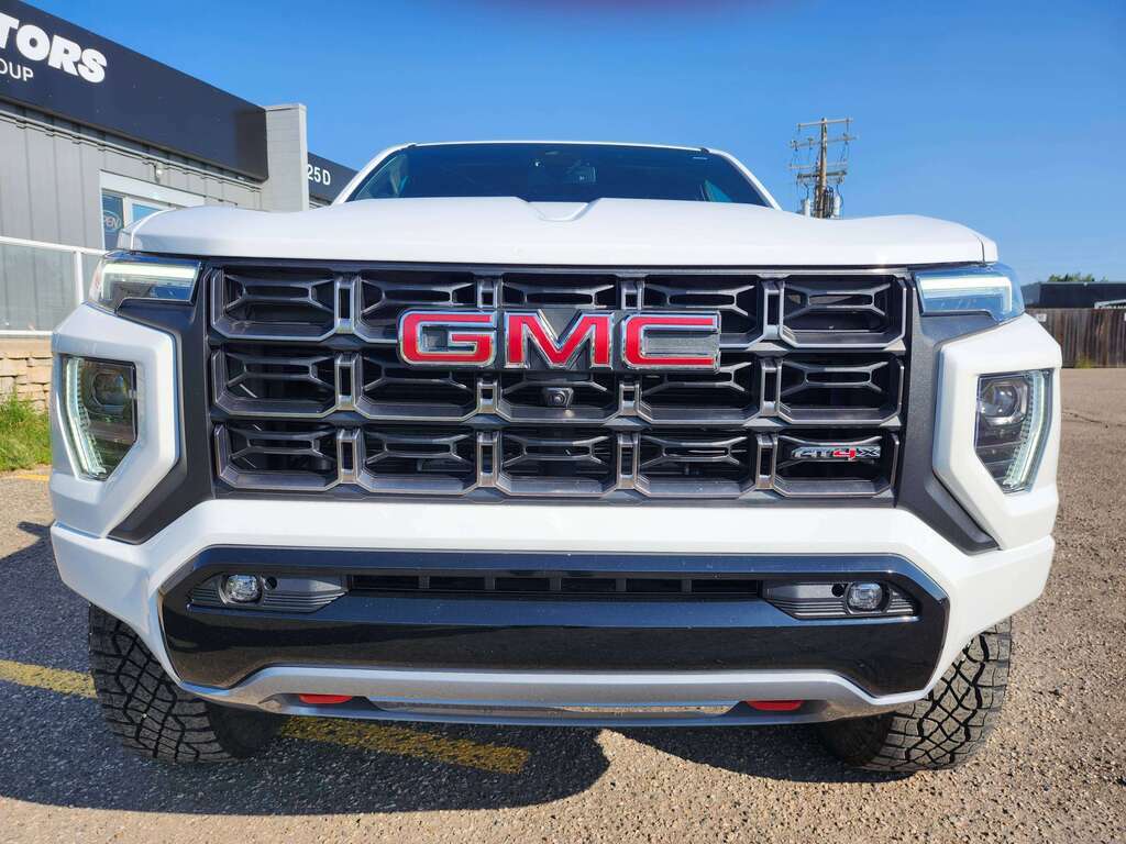 2024 GMC Canyon