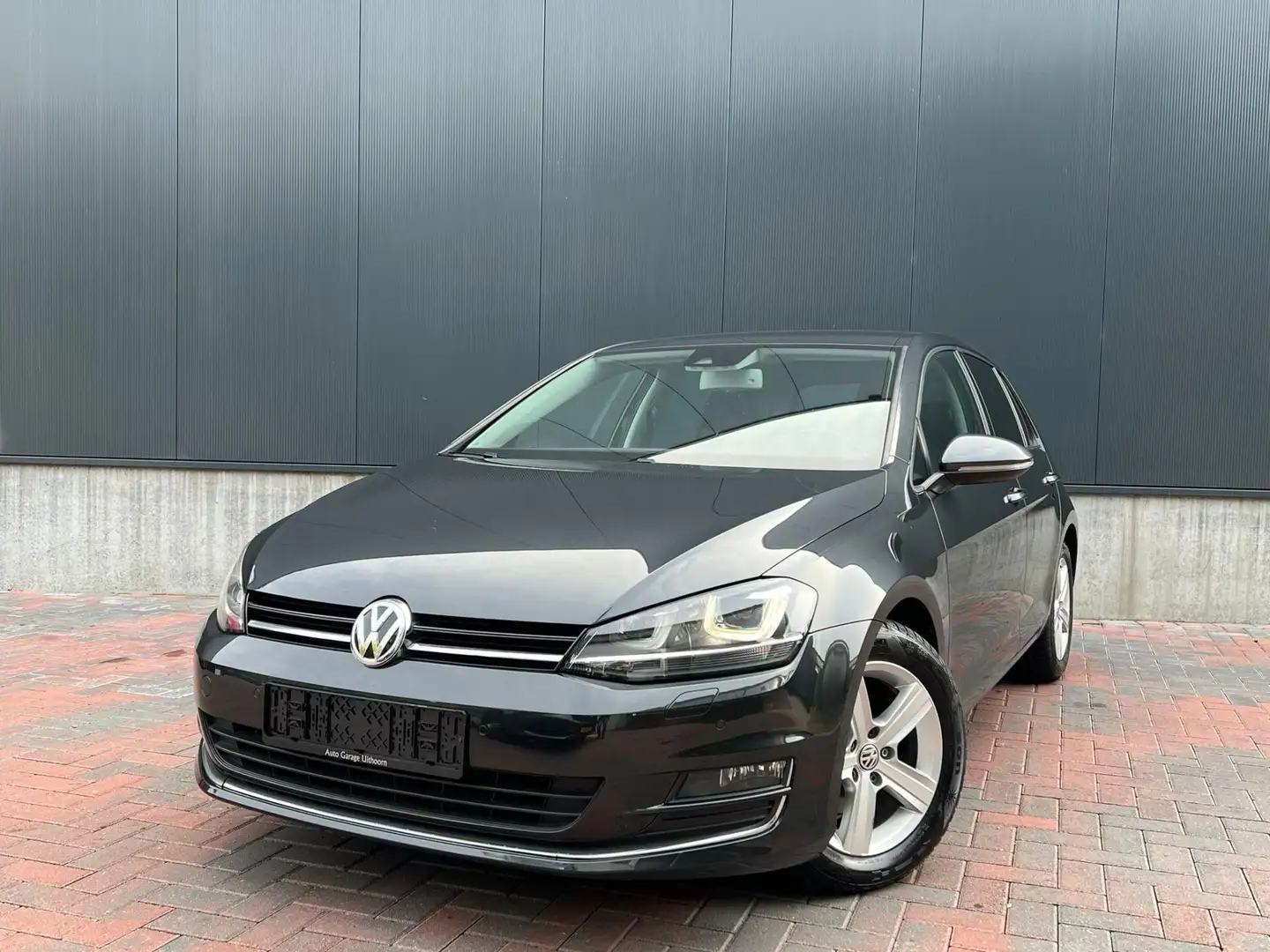 Volkswagen Golf 1.4 TSI Highline * Navi * Camera * Cruise * Climat Grau - 1