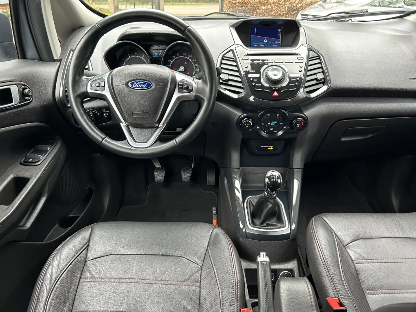 Ford EcoSport 1.0 125pk Titanium Navi, Leder, Camera, Trekhaak, Grijs - 2