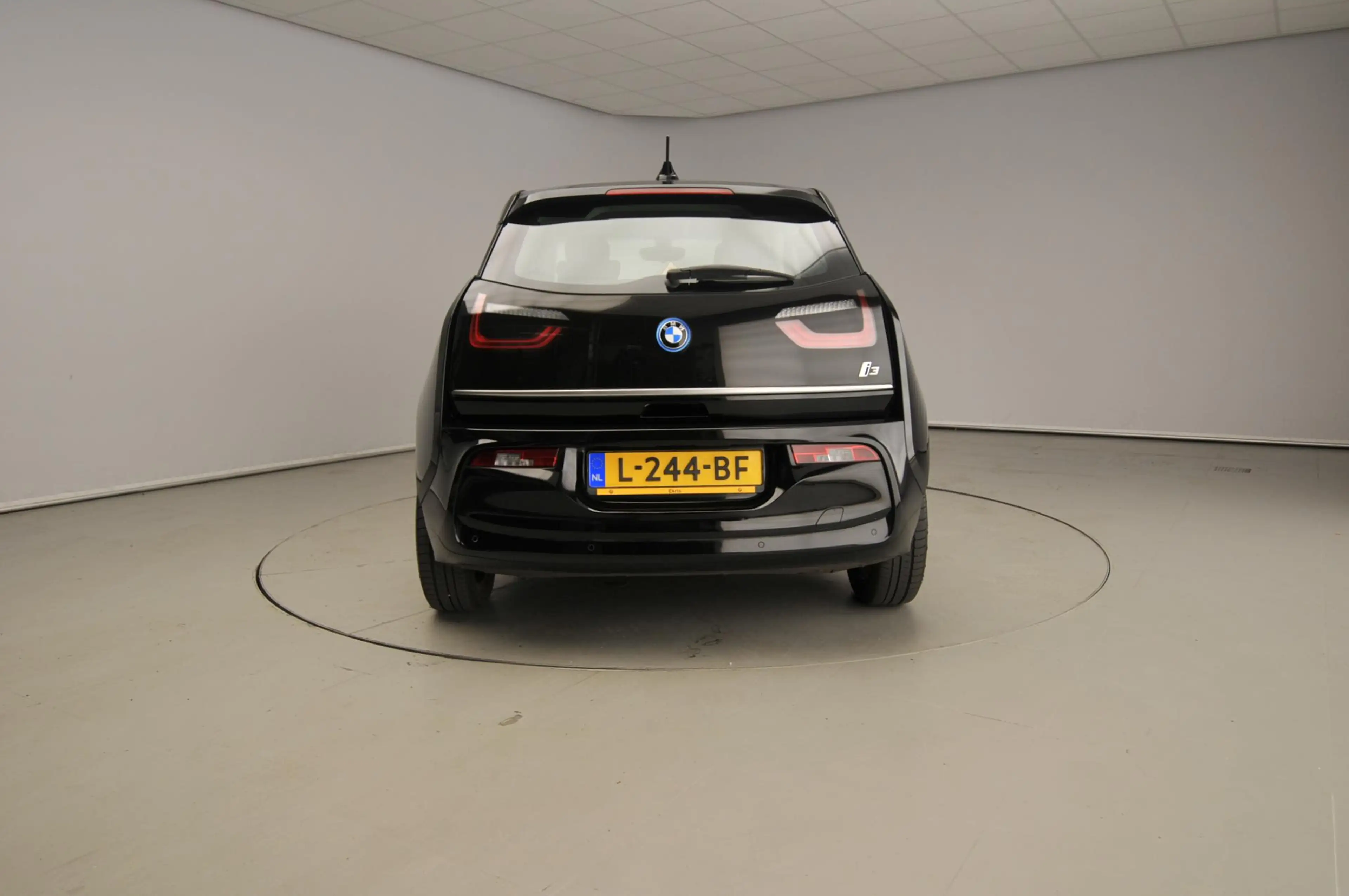 BMW i3 Business Edition 120Ah Navigatie / Stoelverwarming — photo 3
