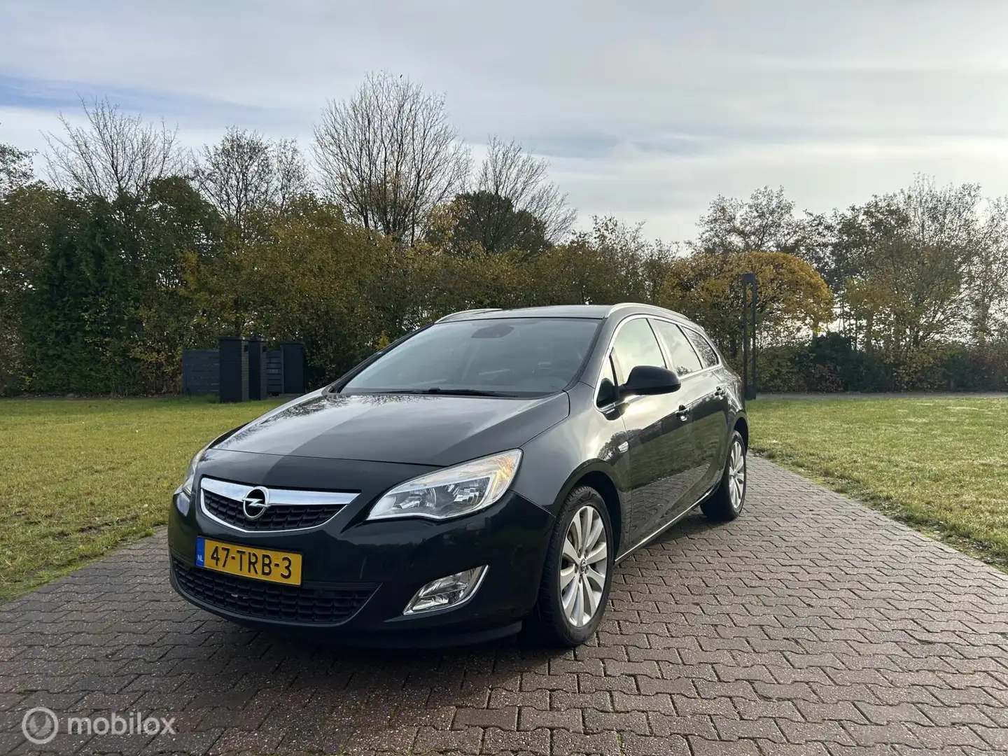 Opel Astra Sports Tourer 1.4 Cosmo Noir - 1