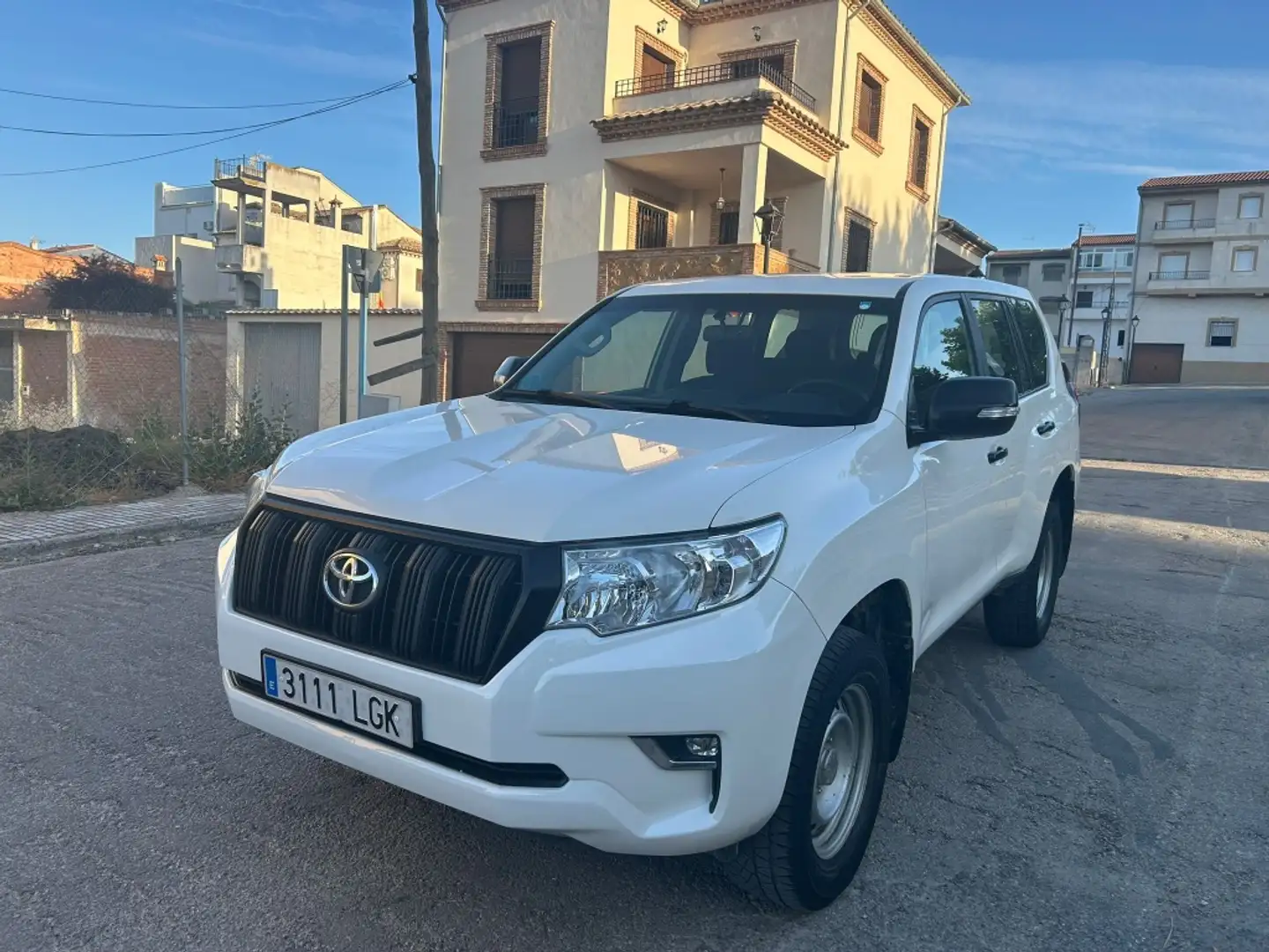 Toyota Land Cruiser D-4D GX 7 plazas Blanco - 2