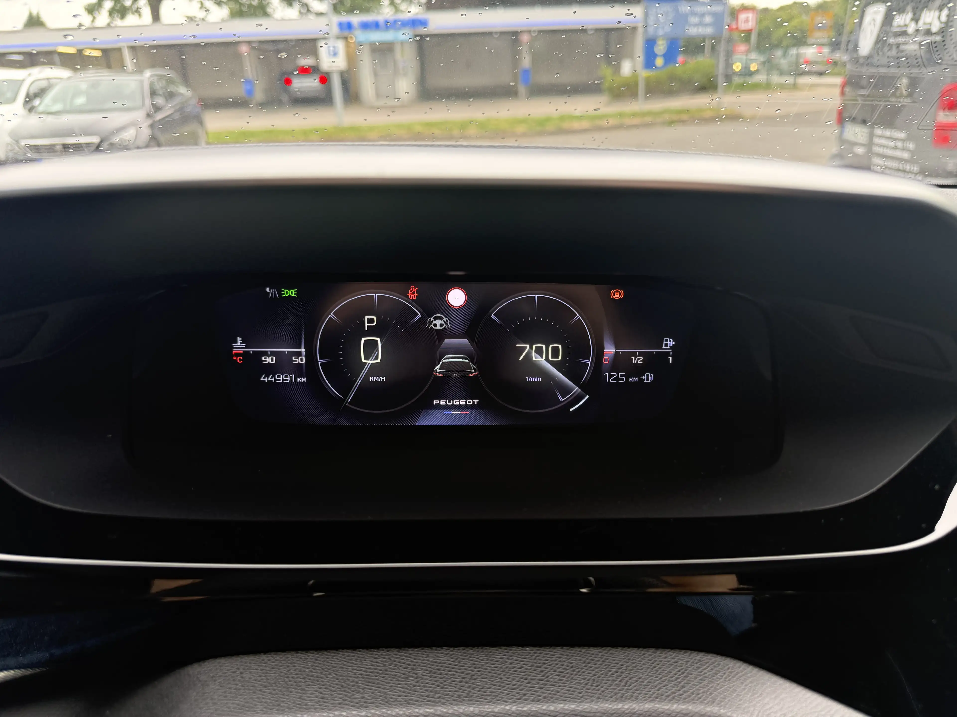 Peugeot 408 PureTech 130 GT — photo 14