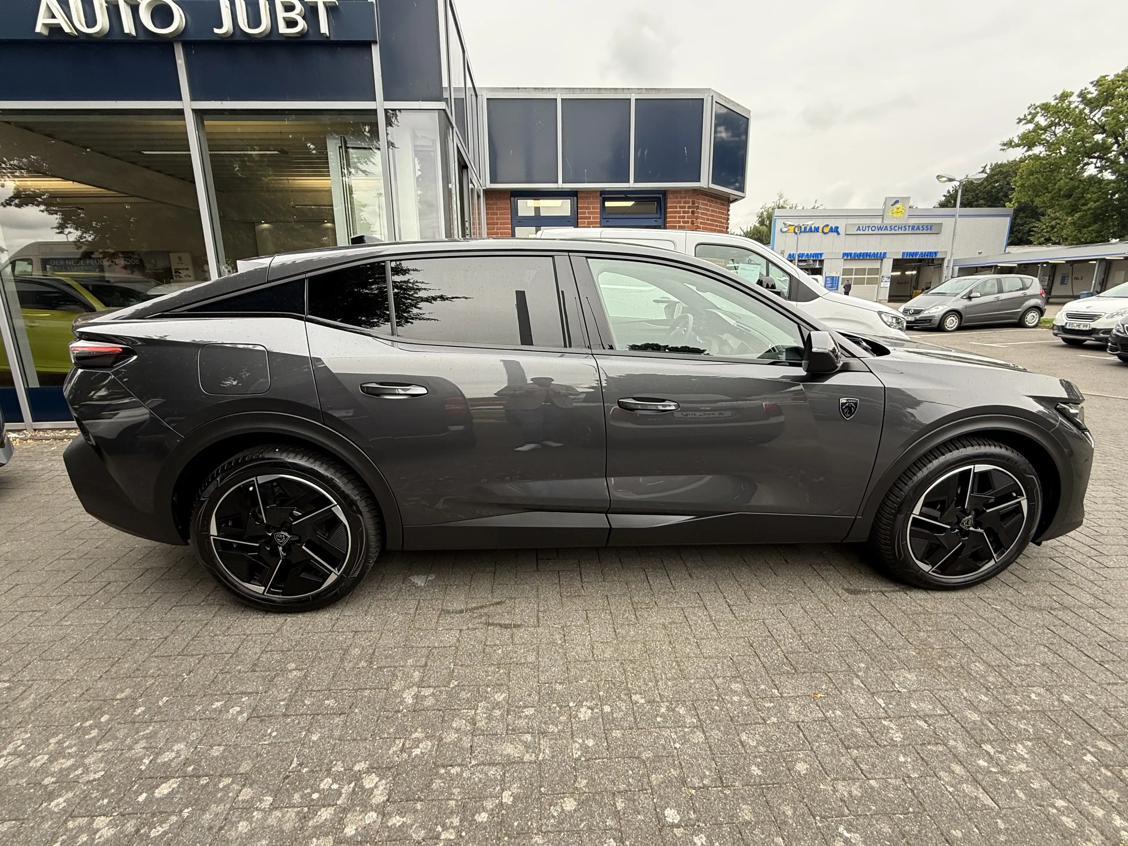 Peugeot 408 PureTech 130 GT — photo 4