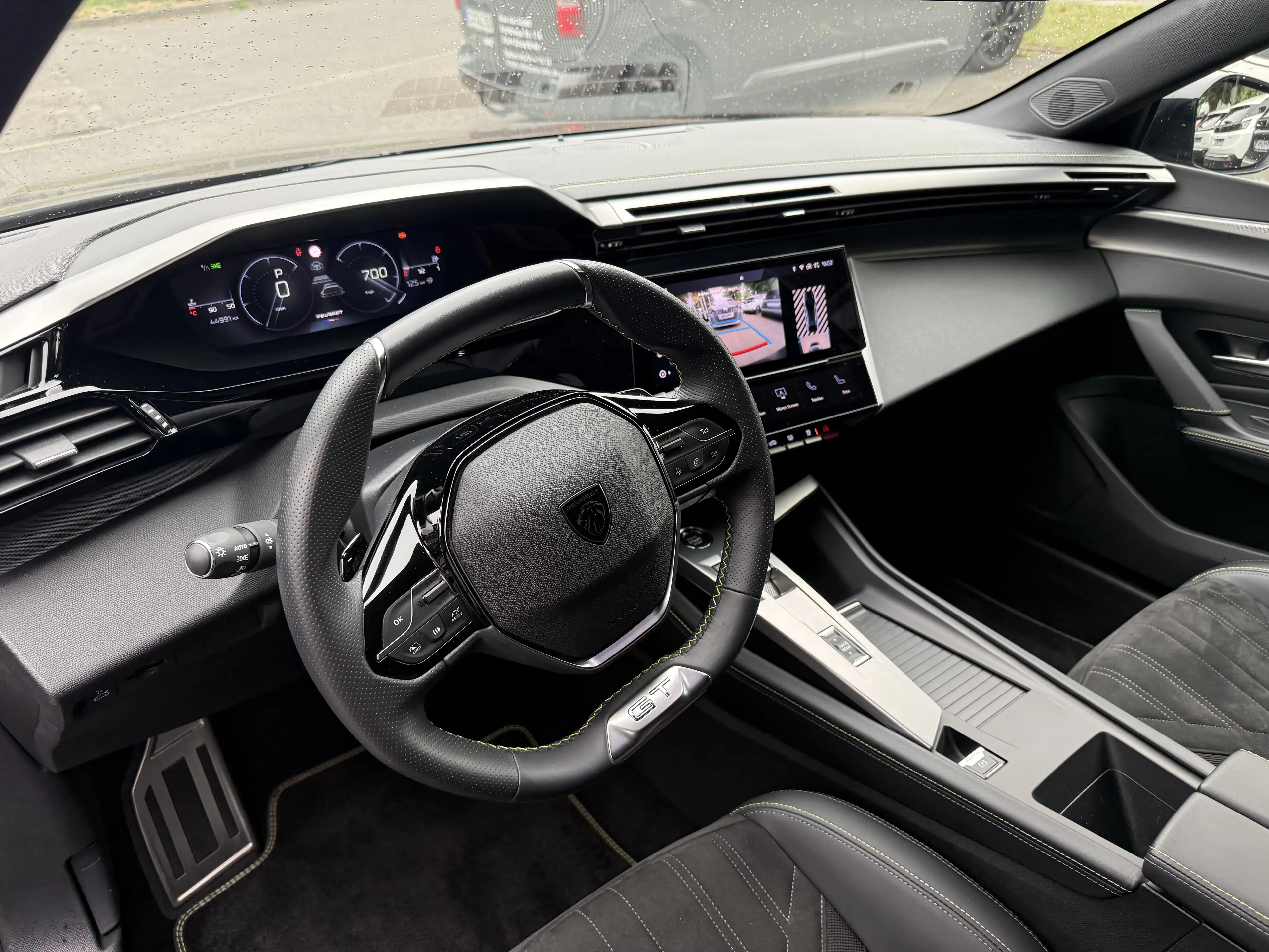 Peugeot 408 PureTech 130 GT — photo 12