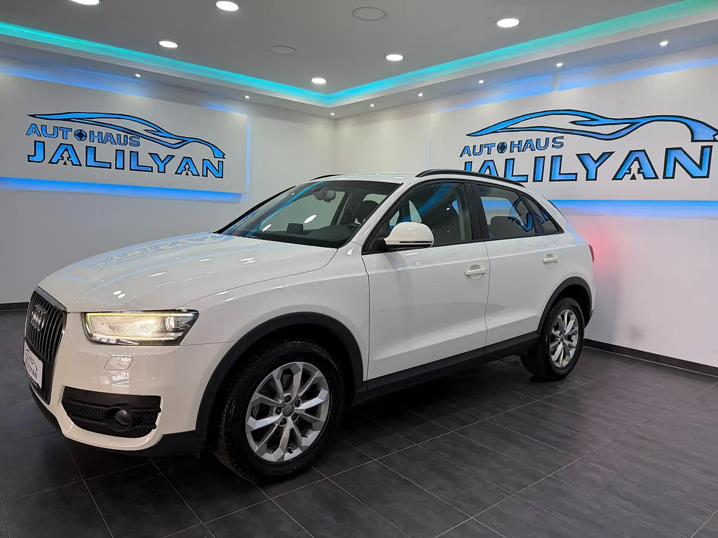 Audi Q3 2,0 TDI, AHK, LED+XENON, TEMPOMAT Weiß - 2