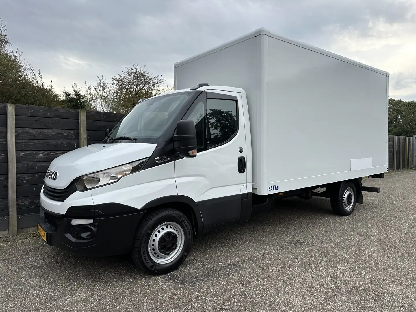 Iveco Daily 35S16V 2.3 410 H2 bakwagen 155pk meubelbak Blanc - 1