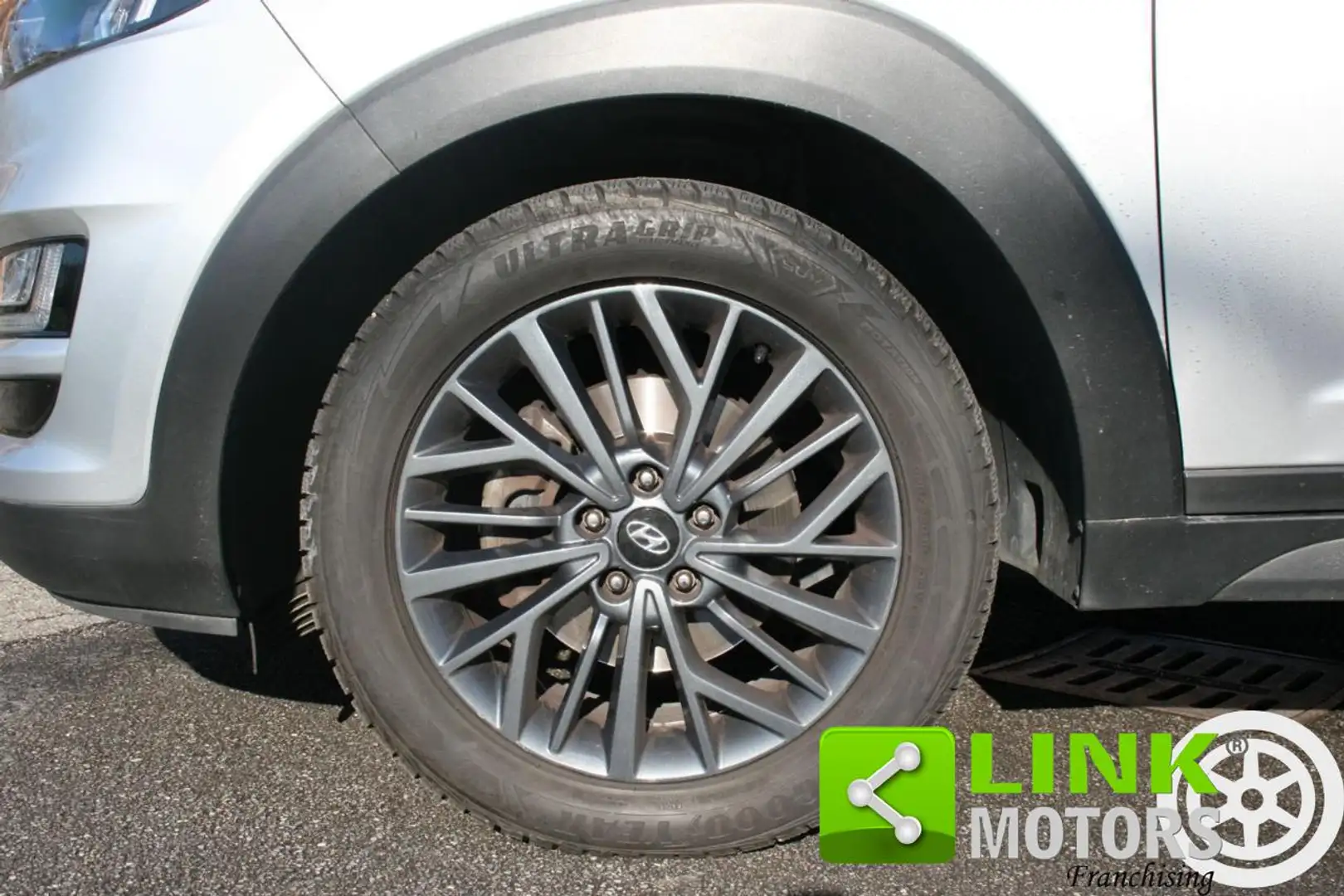 Hyundai TUCSON 1.6 CRDi 136CV DCT Exellence Grigio - 2