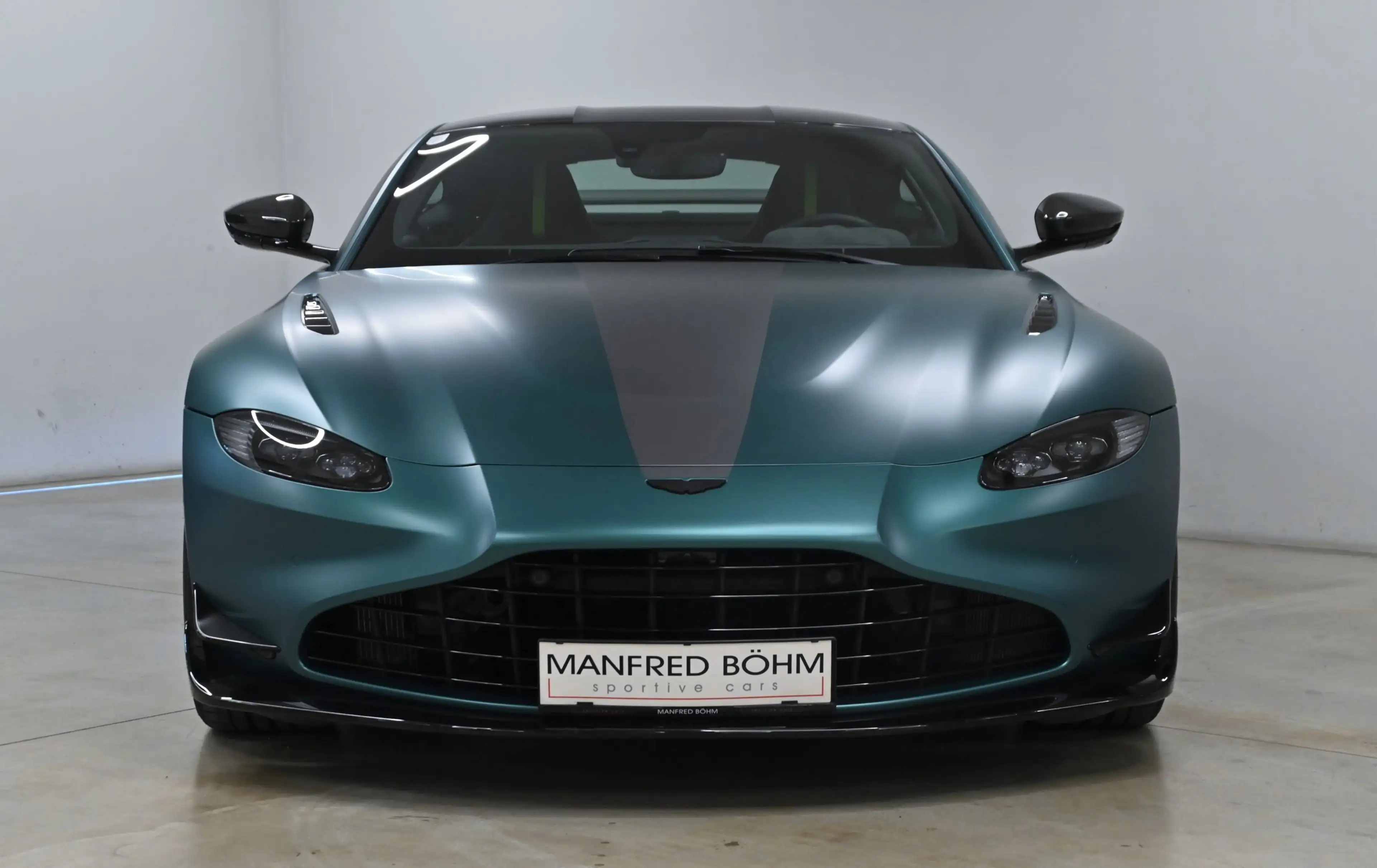 Aston Martin Vantage V8 Vantage F1 Edition Coupe — photo 12