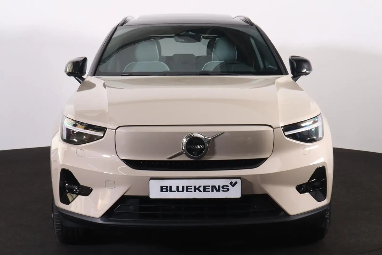 Volvo EX40 Performance Ultra 82 kWh - Panorama/schuifdak - In Bruin - 2