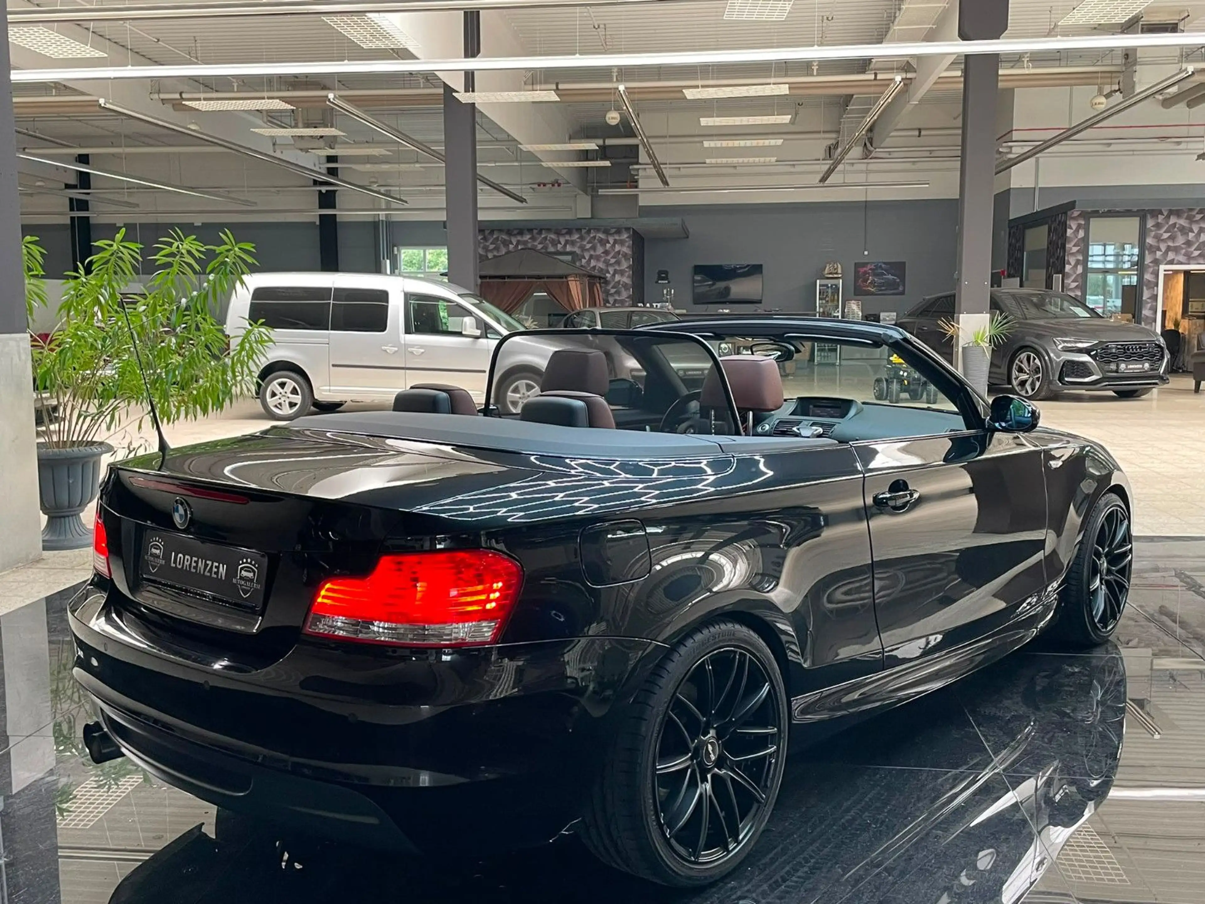 BMW 125 i Cabrio M-Paket / 1.HAND / Xenon / Navi — photo 12