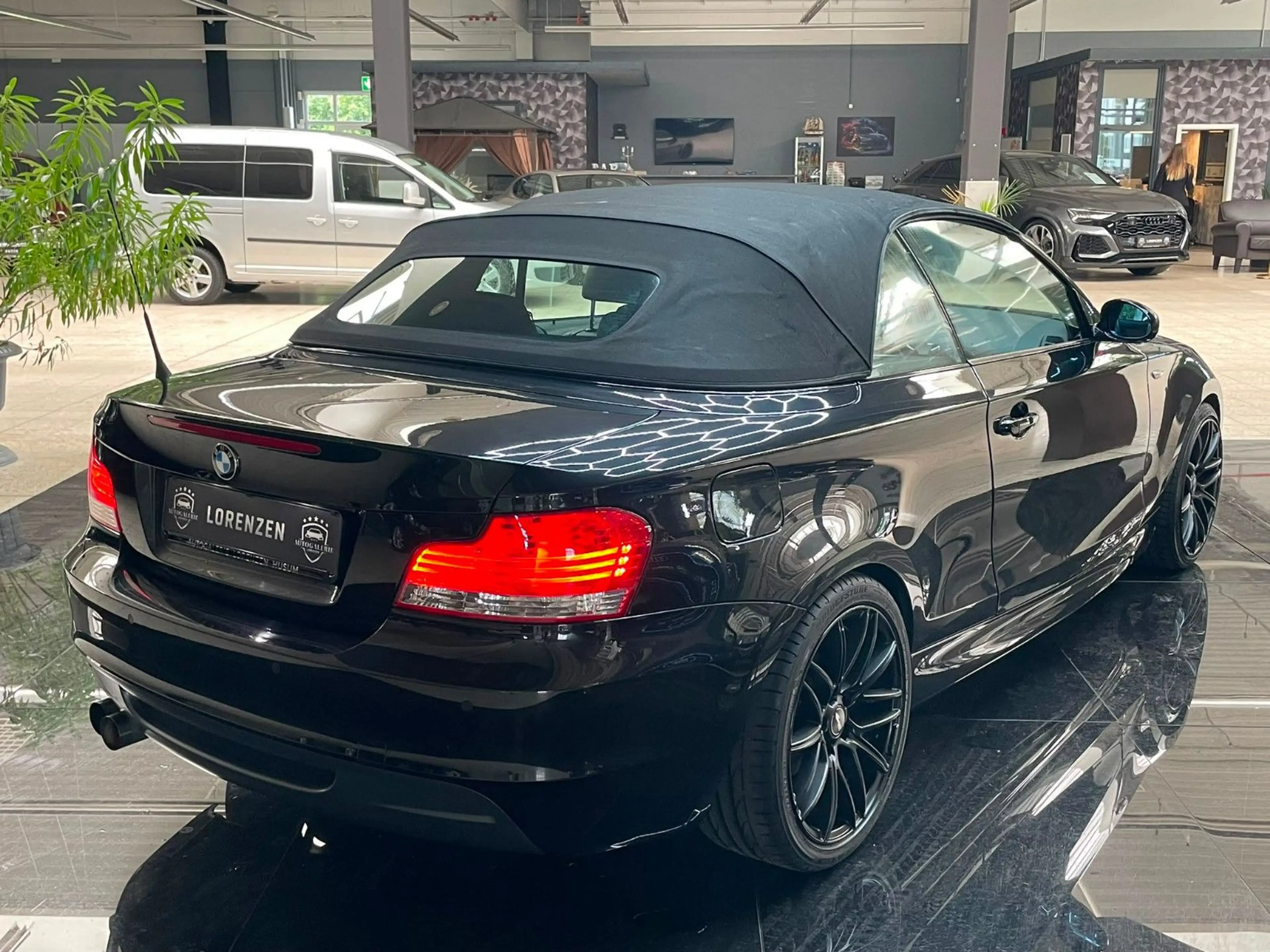 BMW 125 i Cabrio M-Paket / 1.HAND / Xenon / Navi — photo 11