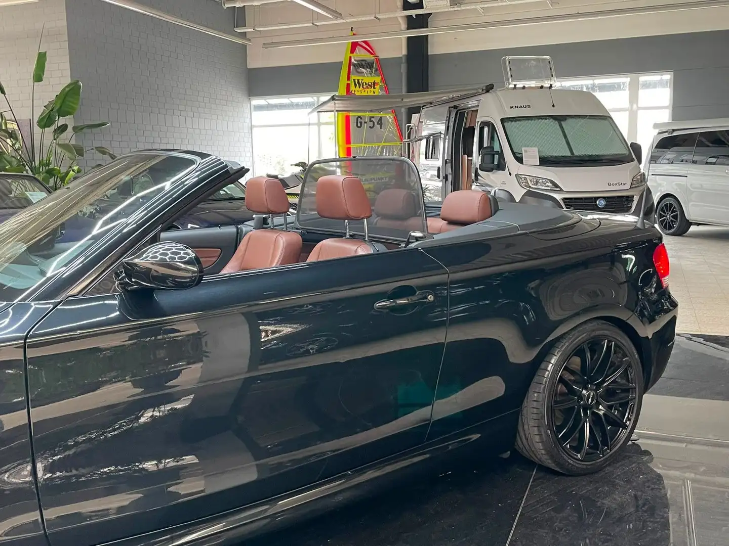 BMW 125 i Cabrio M-Paket / 1.HAND / Xenon / Navi Schwarz - 2