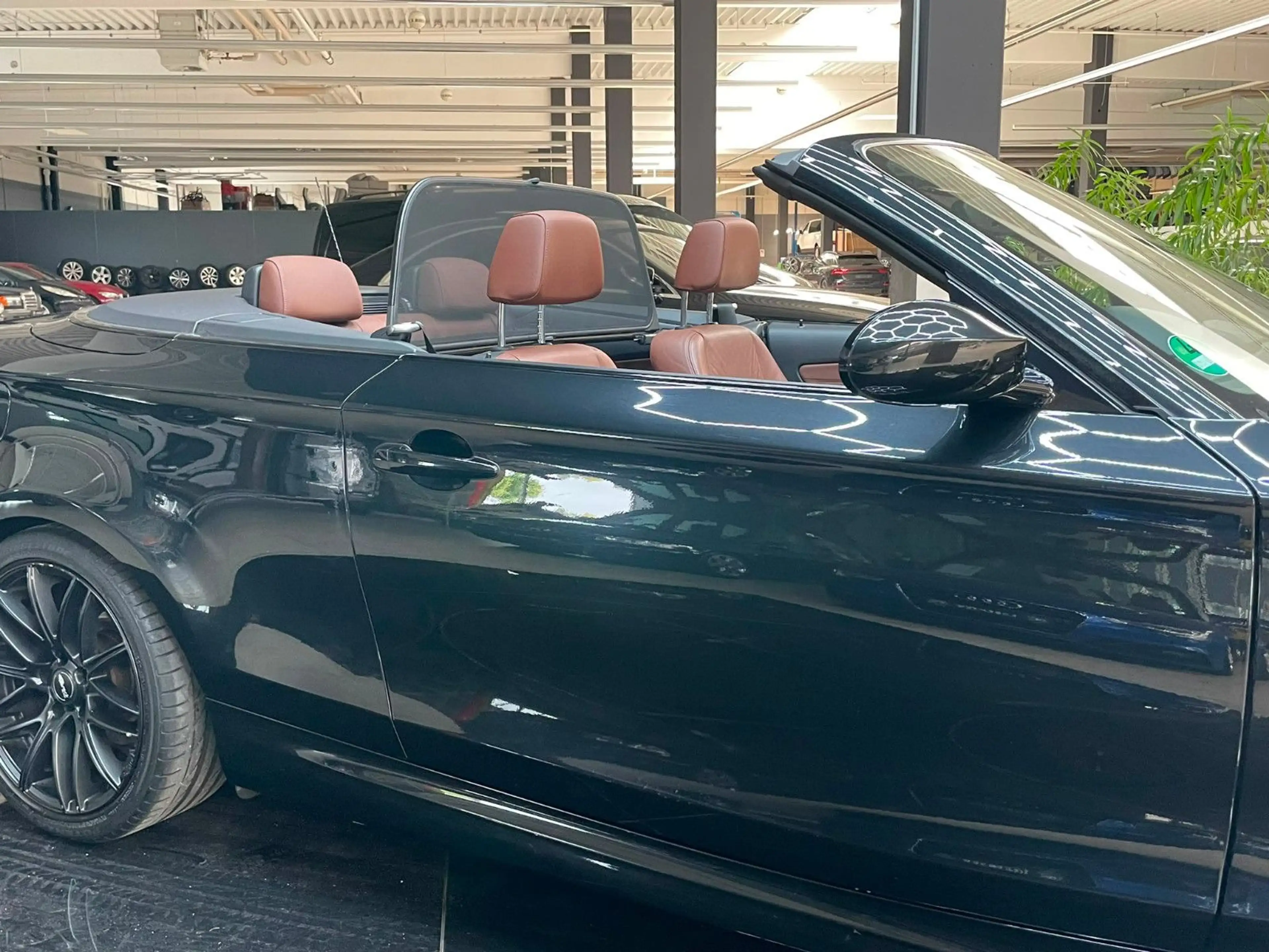 BMW 125 i Cabrio M-Paket / 1.HAND / Xenon / Navi — photo 8