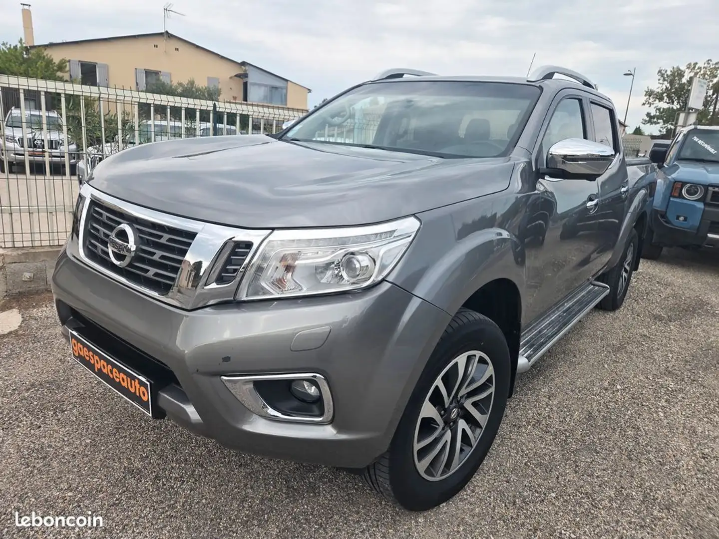 Nissan NP300 navara double cabine 190cv bvm6 - 2