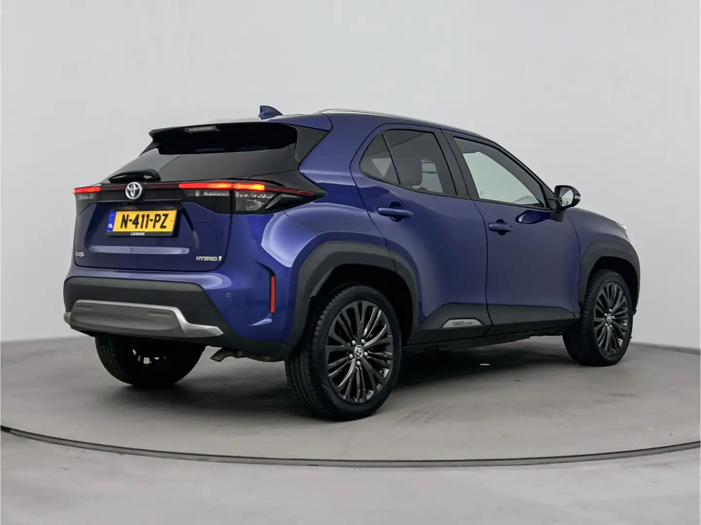 Toyota Yaris Cross 1.5 Hybrid Adventure | Voorstoelen Verwarmd | Crui Bleu - 2