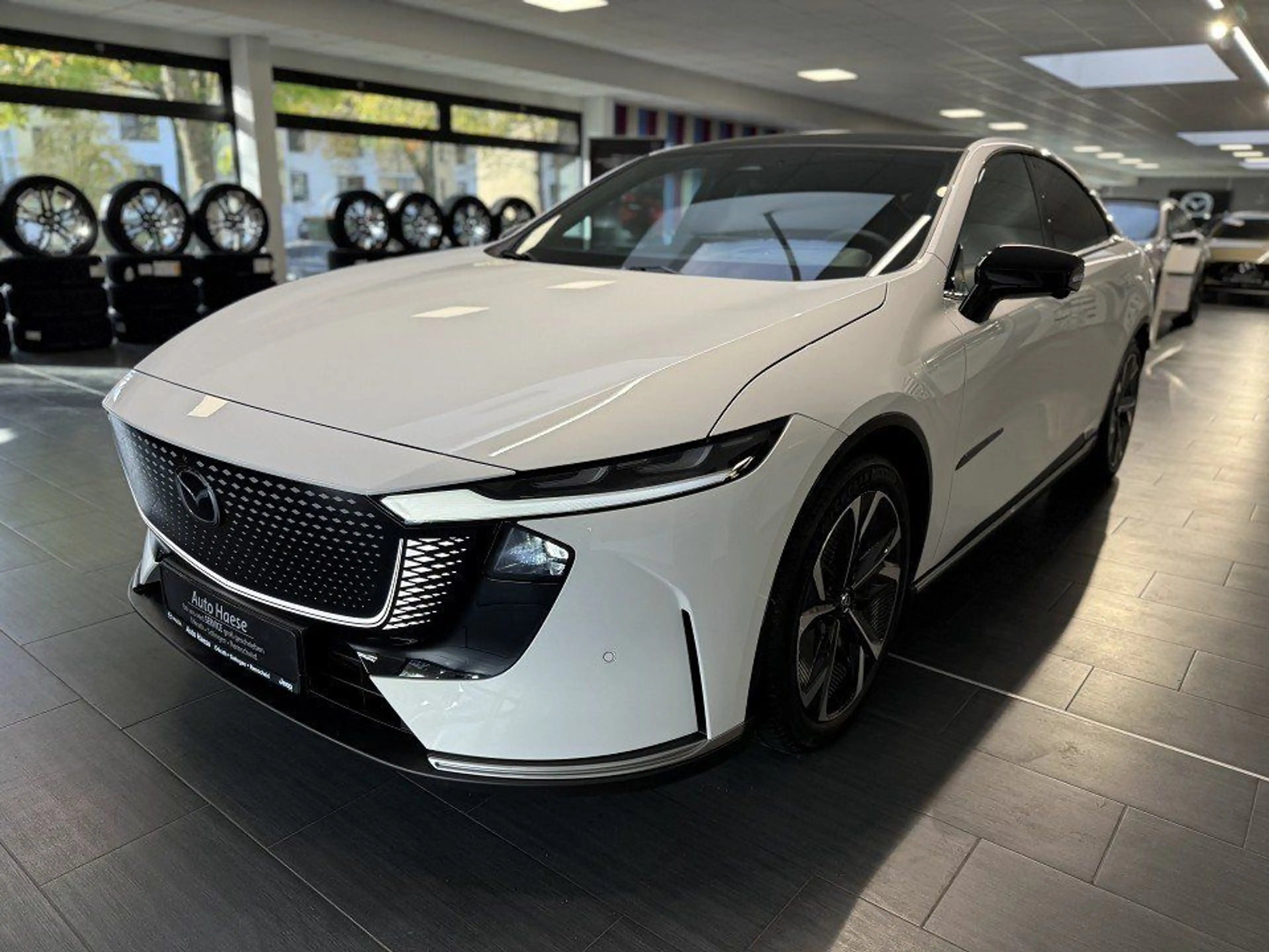 Mazda 6e 6E EV 245PS Long Range Takumi 360° 14,6-Zoll Dis — photo 3