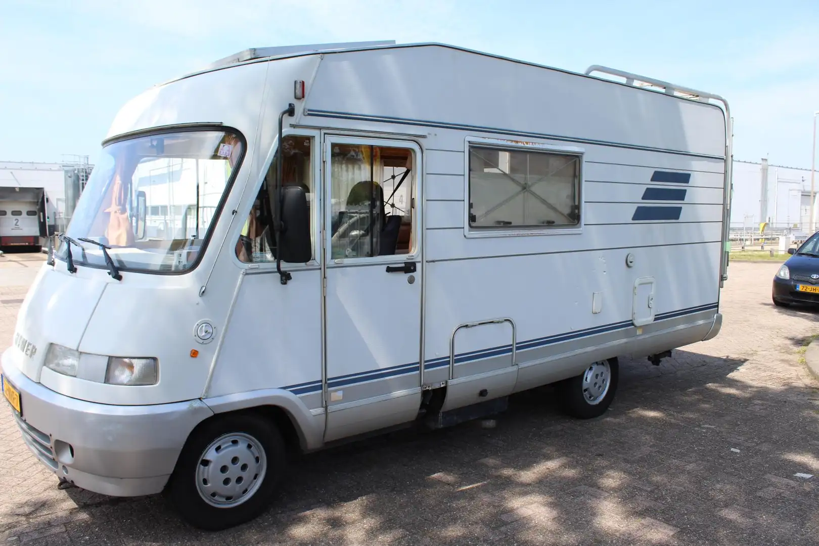 Fiat 230 / HYMER B584 Weiß - 2