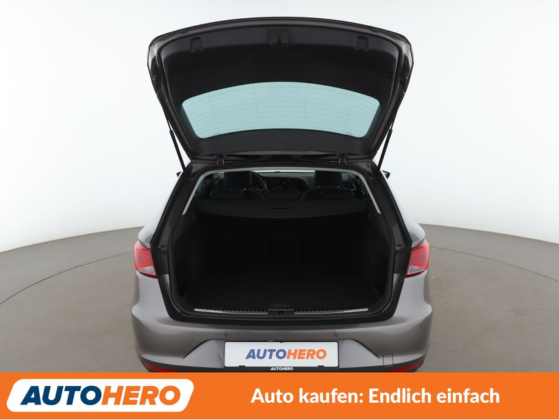 SEAT Leon 2.0 TDI Style *NAV*LED*ACC*CAM*PDC*SHZ*ALU*KLIMA* — photo 16