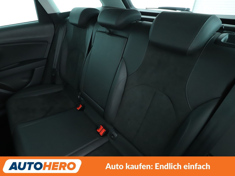 SEAT Leon 2.0 TDI Style *NAV*LED*ACC*CAM*PDC*SHZ*ALU*KLIMA* — photo 14