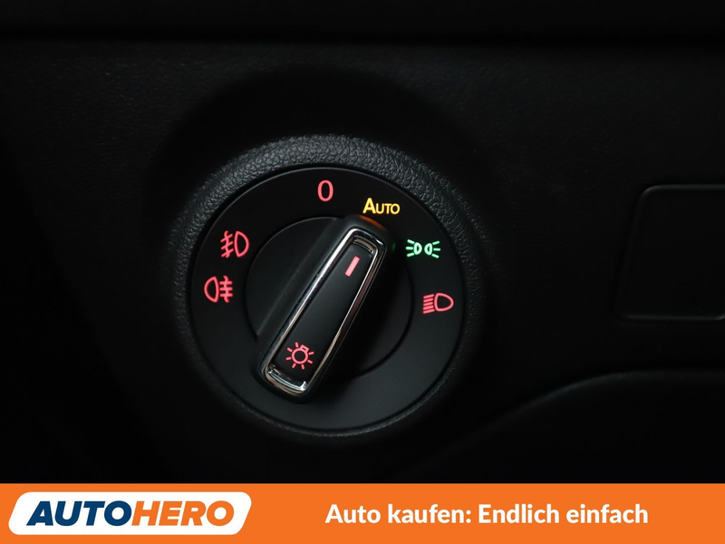 SEAT Leon 2.0 TDI Style *NAV*LED*ACC*CAM*PDC*SHZ*ALU*KLIMA* — photo 29