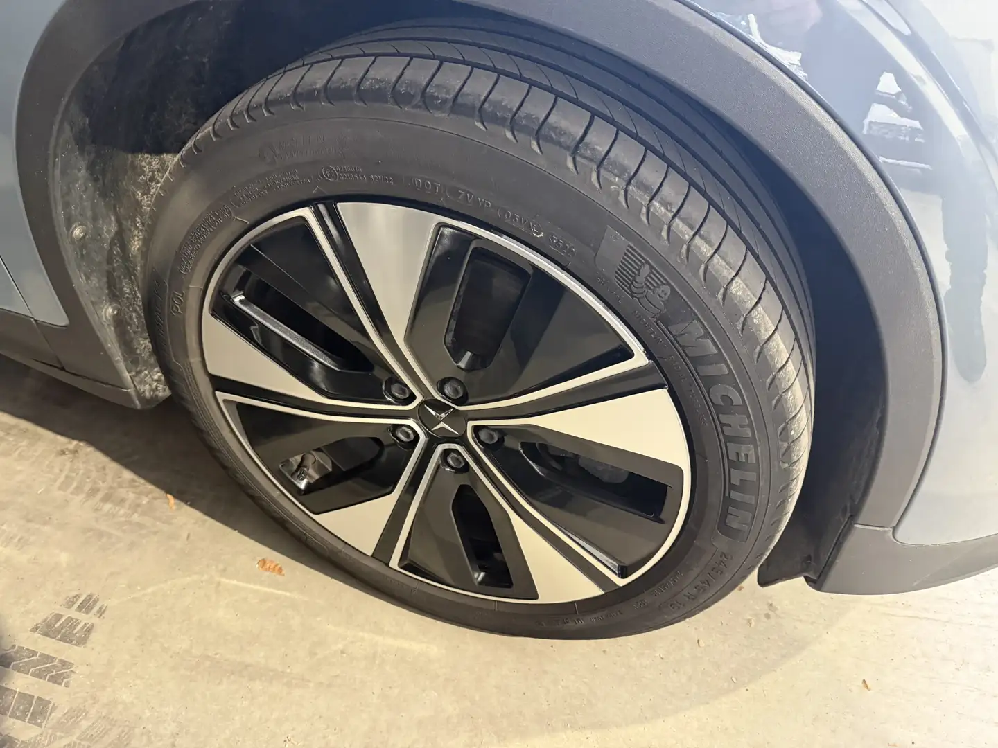 Polestar 2 Polestar 2 Long Range 78kWh Single Motor Grau - 2