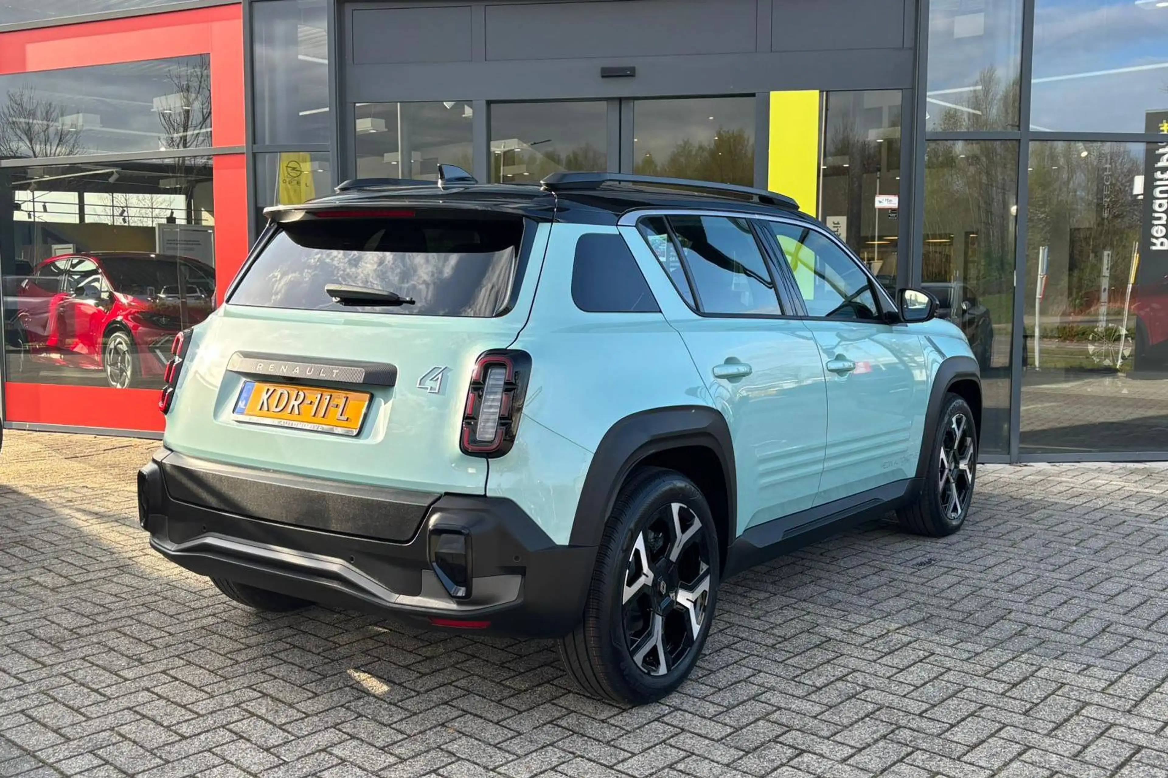 Renault R 4 comfort range techno 52 kWh | Camera | Cruis | Car — photo 2