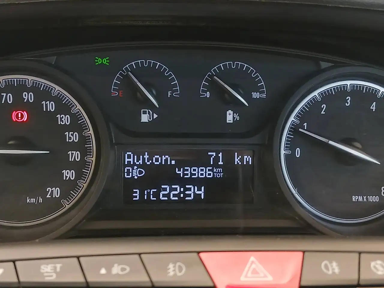 Lancia Ypsilon 2023 — фото 12