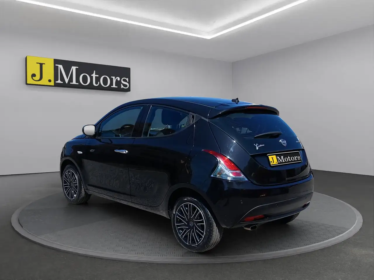 Lancia Ypsilon 2023