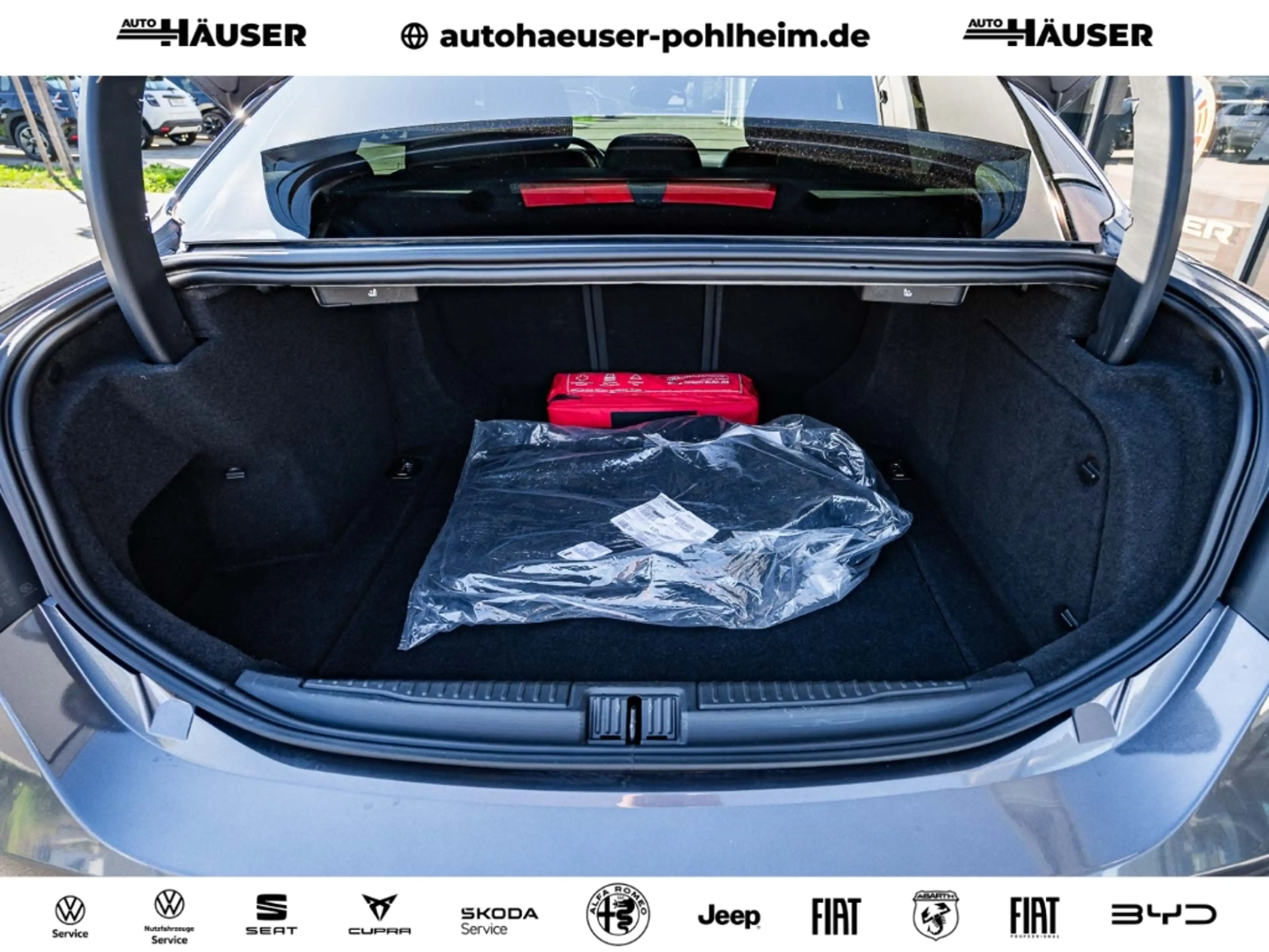 Alfa Romeo Giulia Veloce 2.0 Turbo Q4 EL. SITZE NAVI KAMERA MATRIX — photo 8
