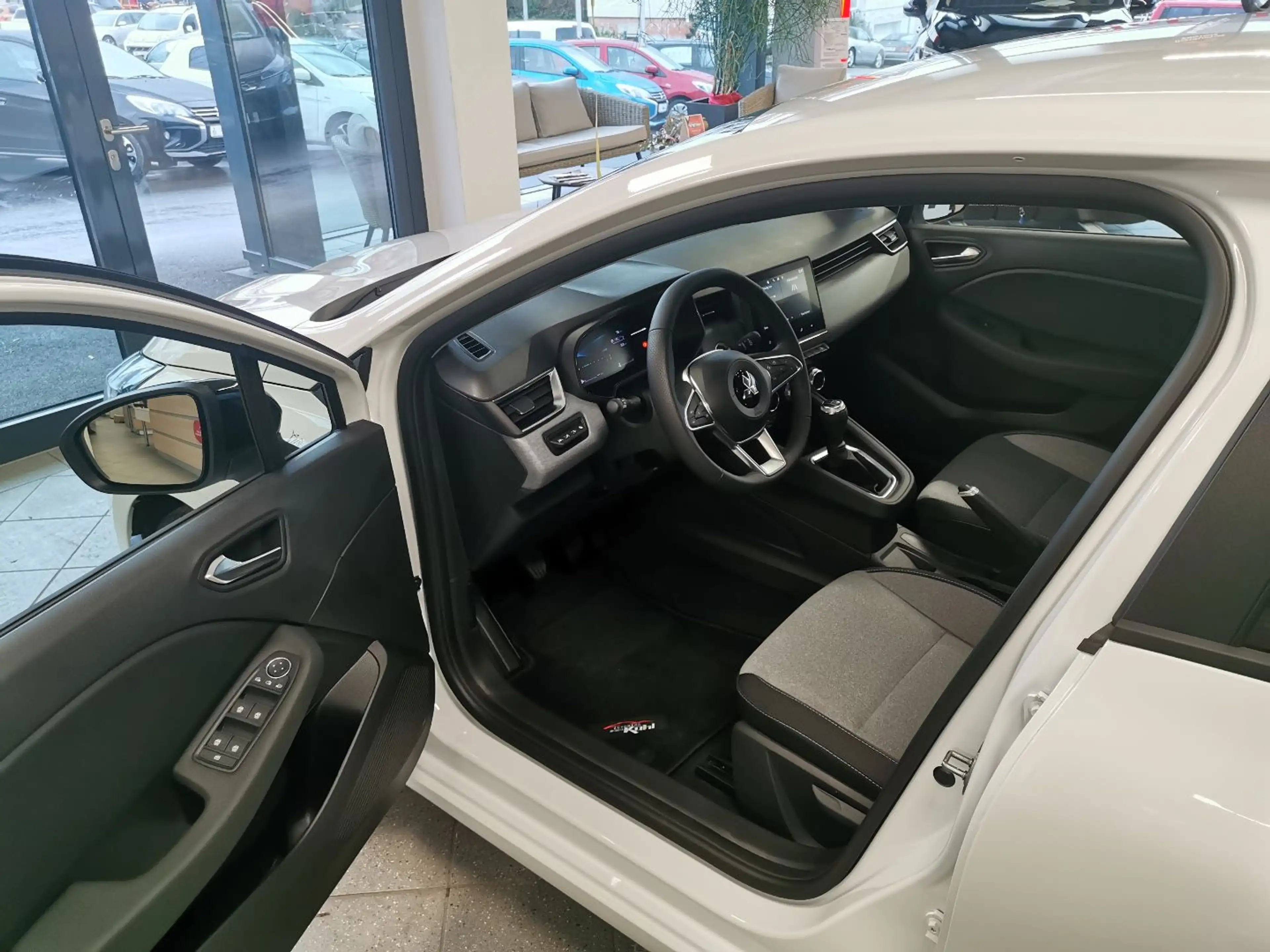 Mitsubishi Colt PLUS 1.0 Benziner 5-Gang Garantie bis 01/2029 — photo 9