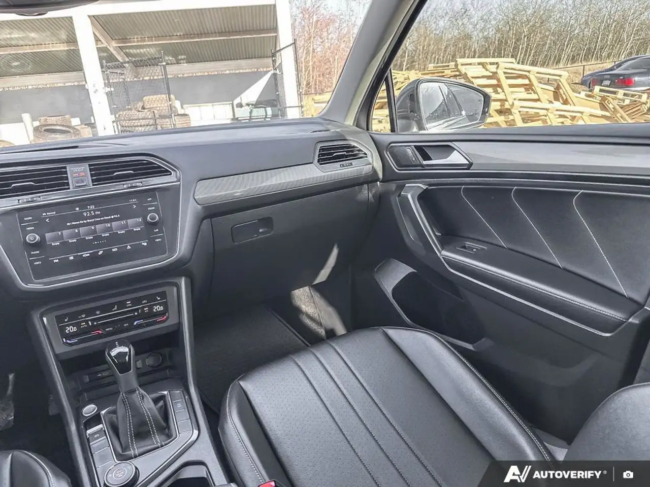 Volkswagen Tiguan снимка Volkswagen Tiguan