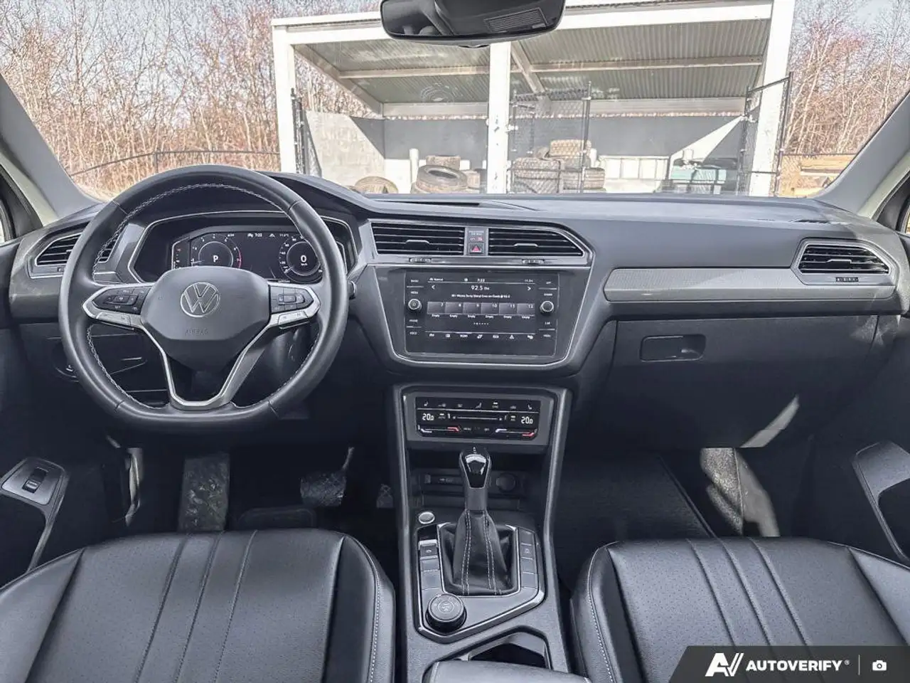 Volkswagen Tiguan снимка Volkswagen Tiguan